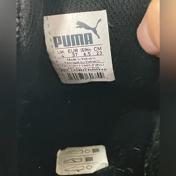 Puma Vikky Platform Women Velvet Sneakers - Picture 5 of 5